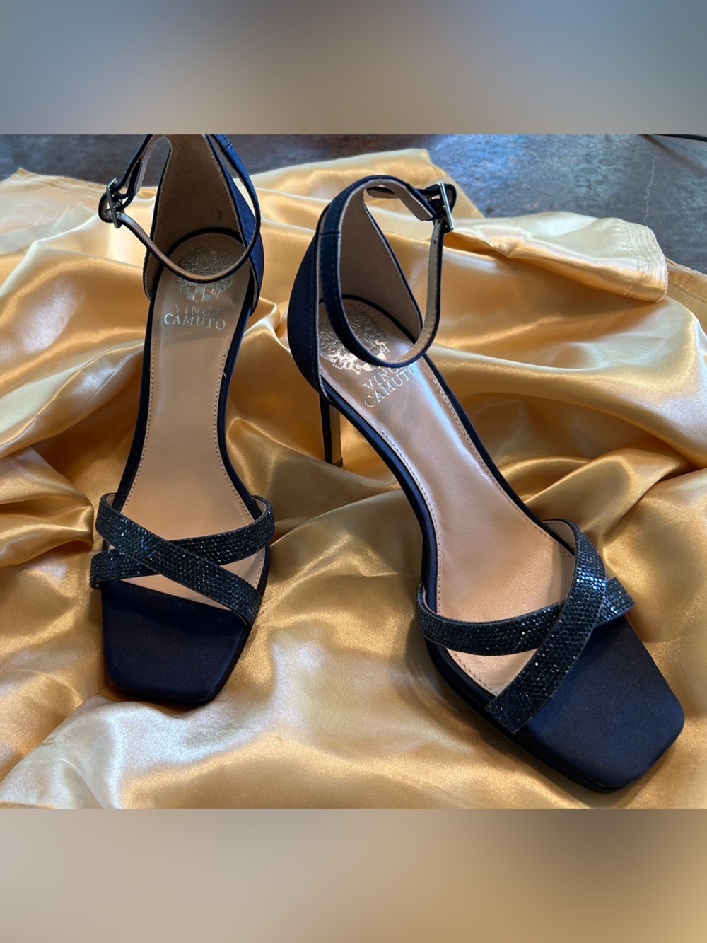 Gorgeous Vince Camuto beaded heels